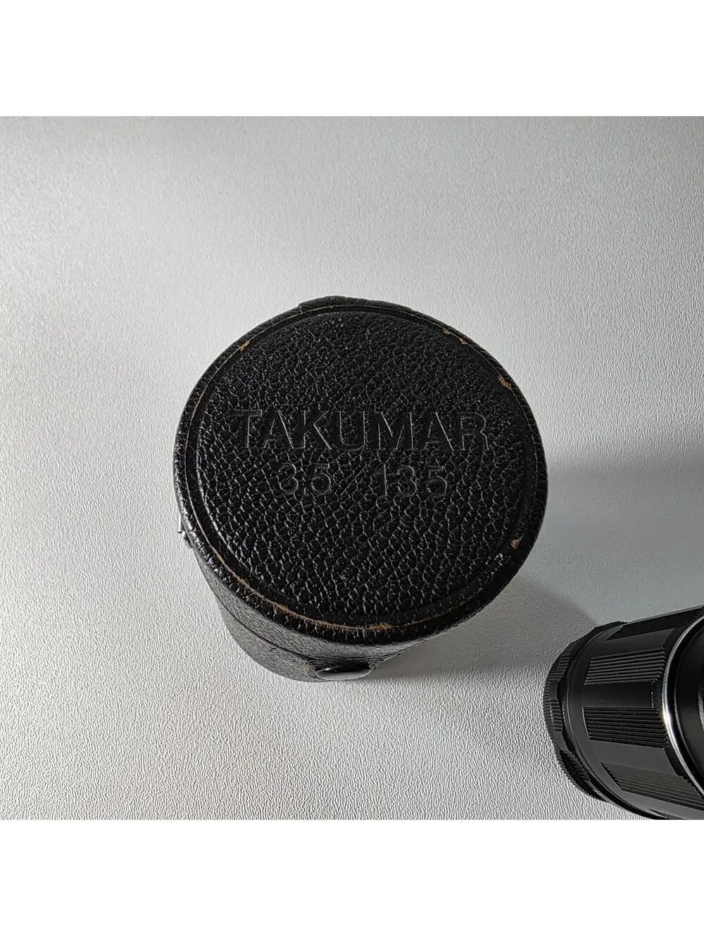 Asahi Pentax Super Takumar 135mm f/3.5 M42 Lens w/ Case & Cap